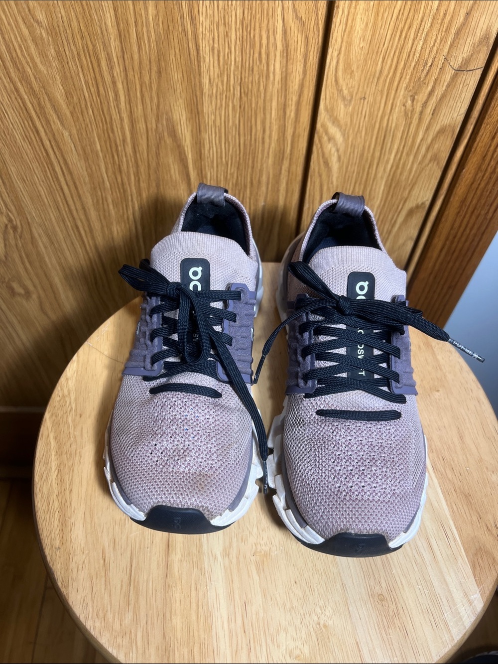 On Running Women’s Cloud Running Shoes - Mauve/Black